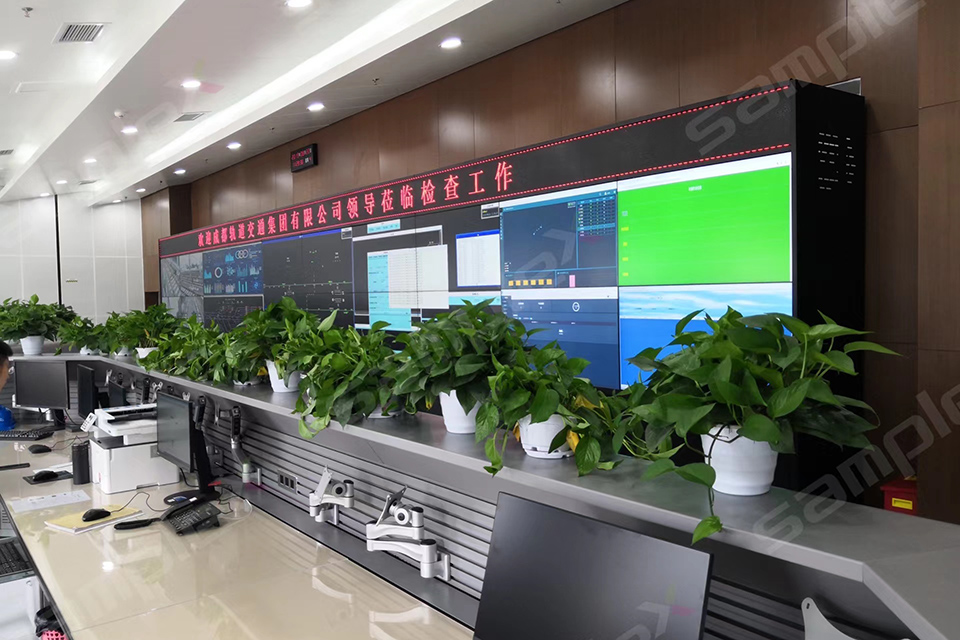 成都軌道交通6號(hào)線(xiàn)一二期、8號(hào)線(xiàn)一期、10號(hào)線(xiàn)二期、11號(hào)線(xiàn)一期工程車(chē)輛基地綜合自動(dòng)化管理系統(tǒng)顯示屏系統(tǒng)子系統(tǒng)—高大路地鐵停車(chē)場(chǎng)DCC控制中心-55寸LCD1